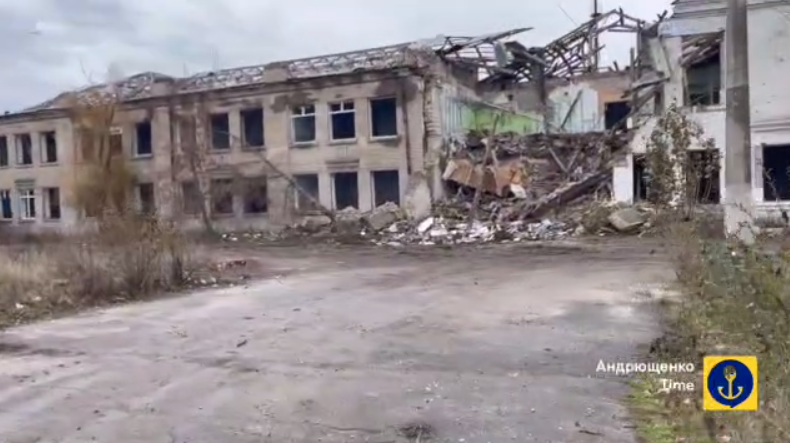 "Теперь все уничтожено". В сети показали новое кадры руин из оккупированного Мариуполя